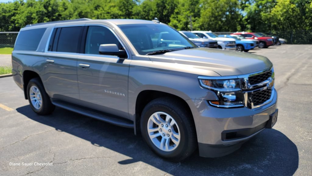 Used 2017 Chevrolet Suburban LT AWD/4WD image 8