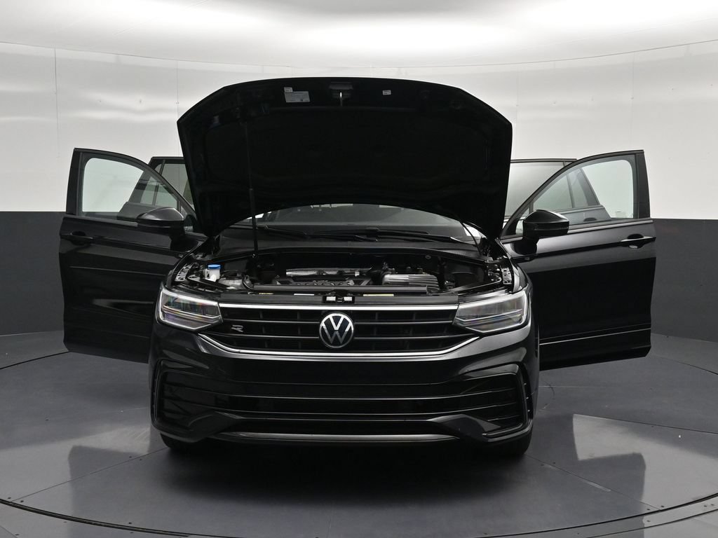 Used 2023 Volkswagen Tiguan SE R-Line FWD image 27