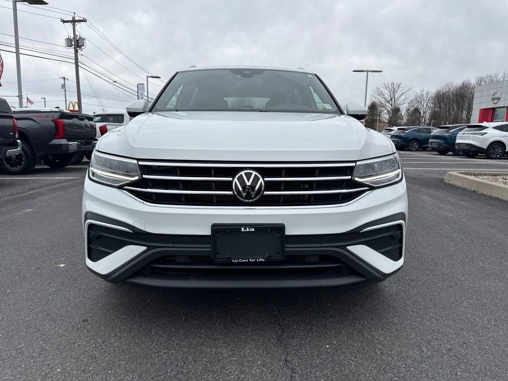 Used 2022 Volkswagen Tiguan SE image 2