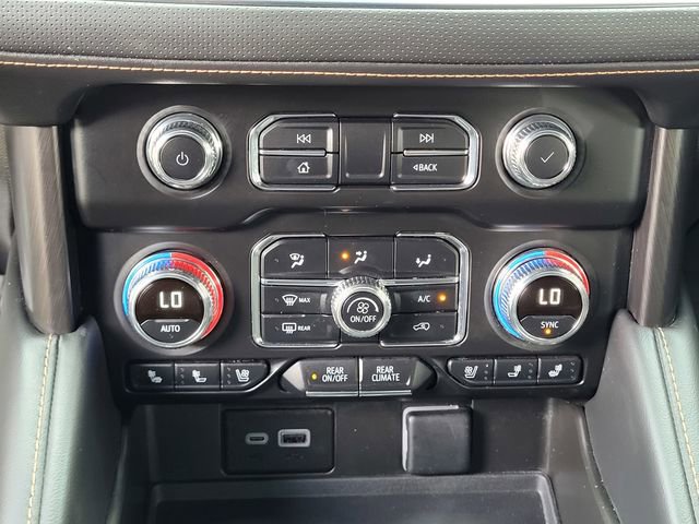 Used 2024 GMC Yukon AT4 w/ Technology Package image 21