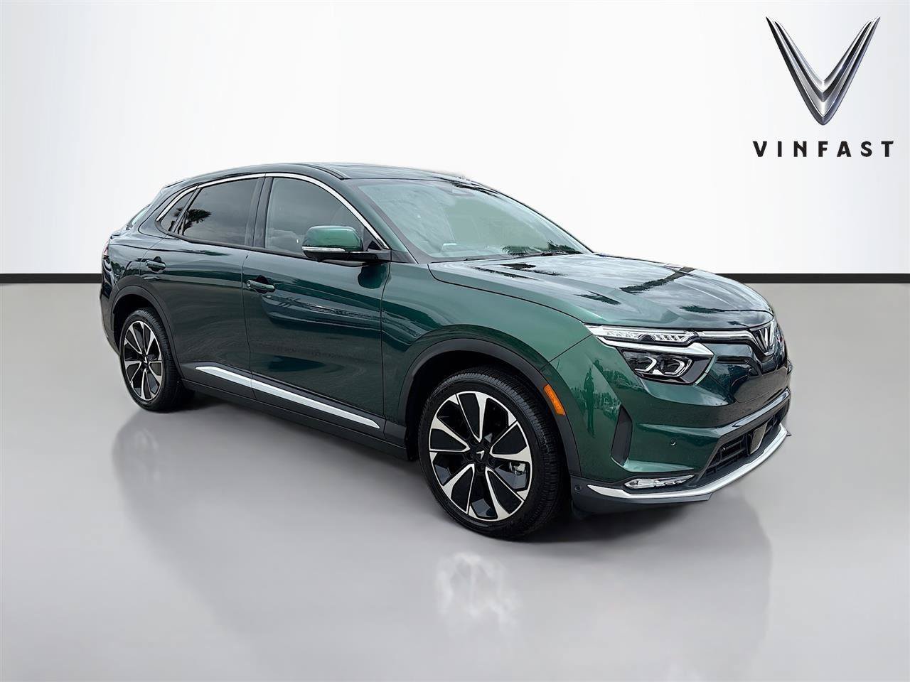 New 2025 VinFast VF 8 Plus