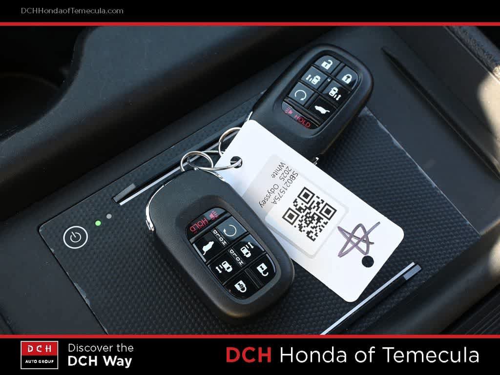 Used 2025 Honda Odyssey Sport-L image 15