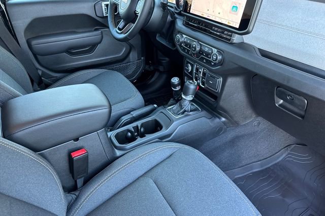 New 2025 Jeep Gladiator Sport AWD/4WD image 15