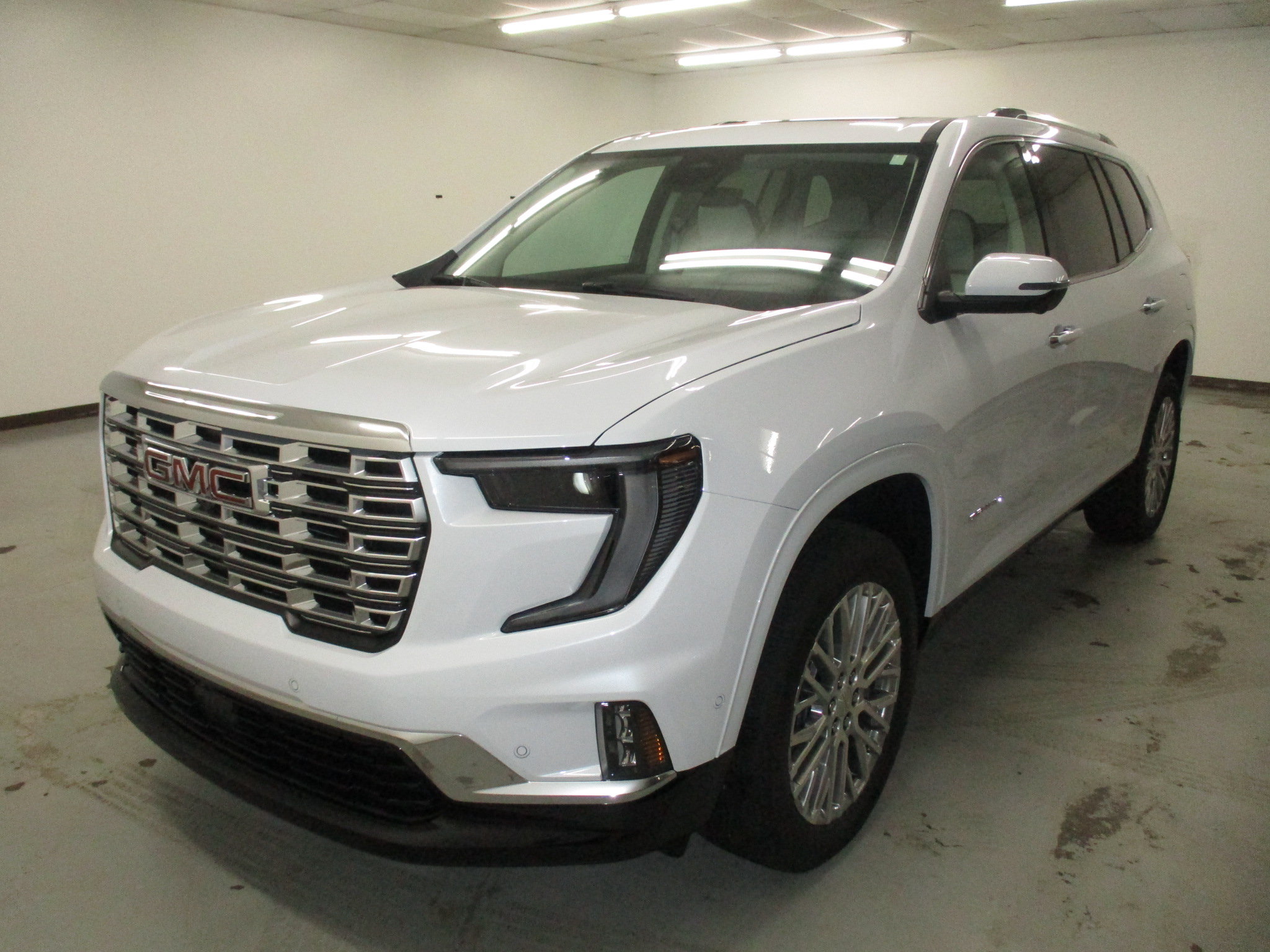 New 2026 GMC Acadia Denali w/ Super Cruise Package