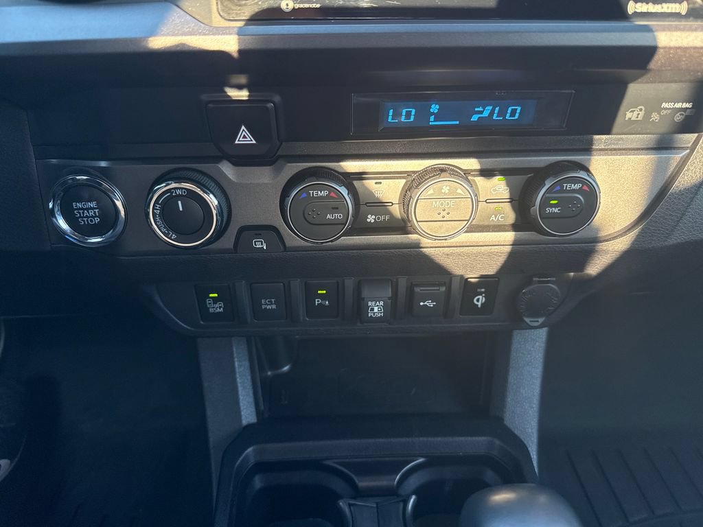 Used 2023 Toyota Tacoma TRD Off-Road w/ Technology Package AWD/4WD image 20