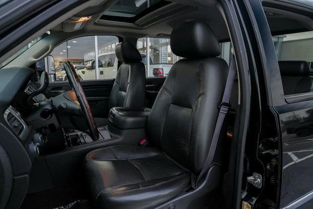 Used 2013 GMC Sierra 3500 Denali image 24