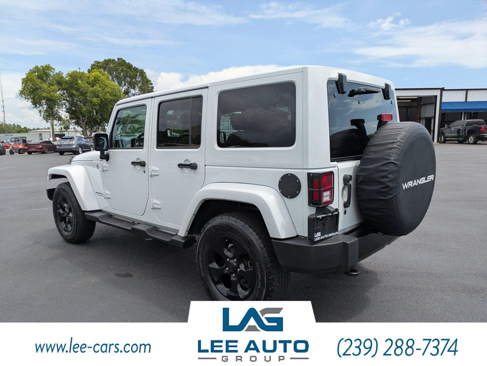 Used 2015 Jeep Wrangler Unlimited Sahara AWD/4WD image 5
