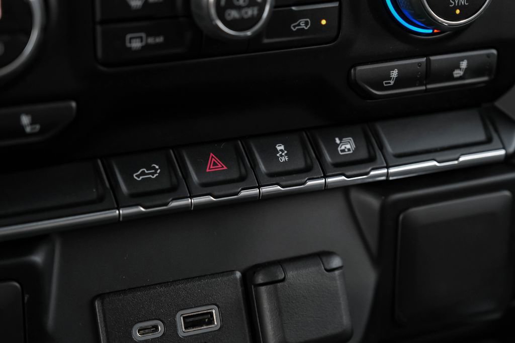 Used 2021 Chevrolet Silverado 1500 RST image 23