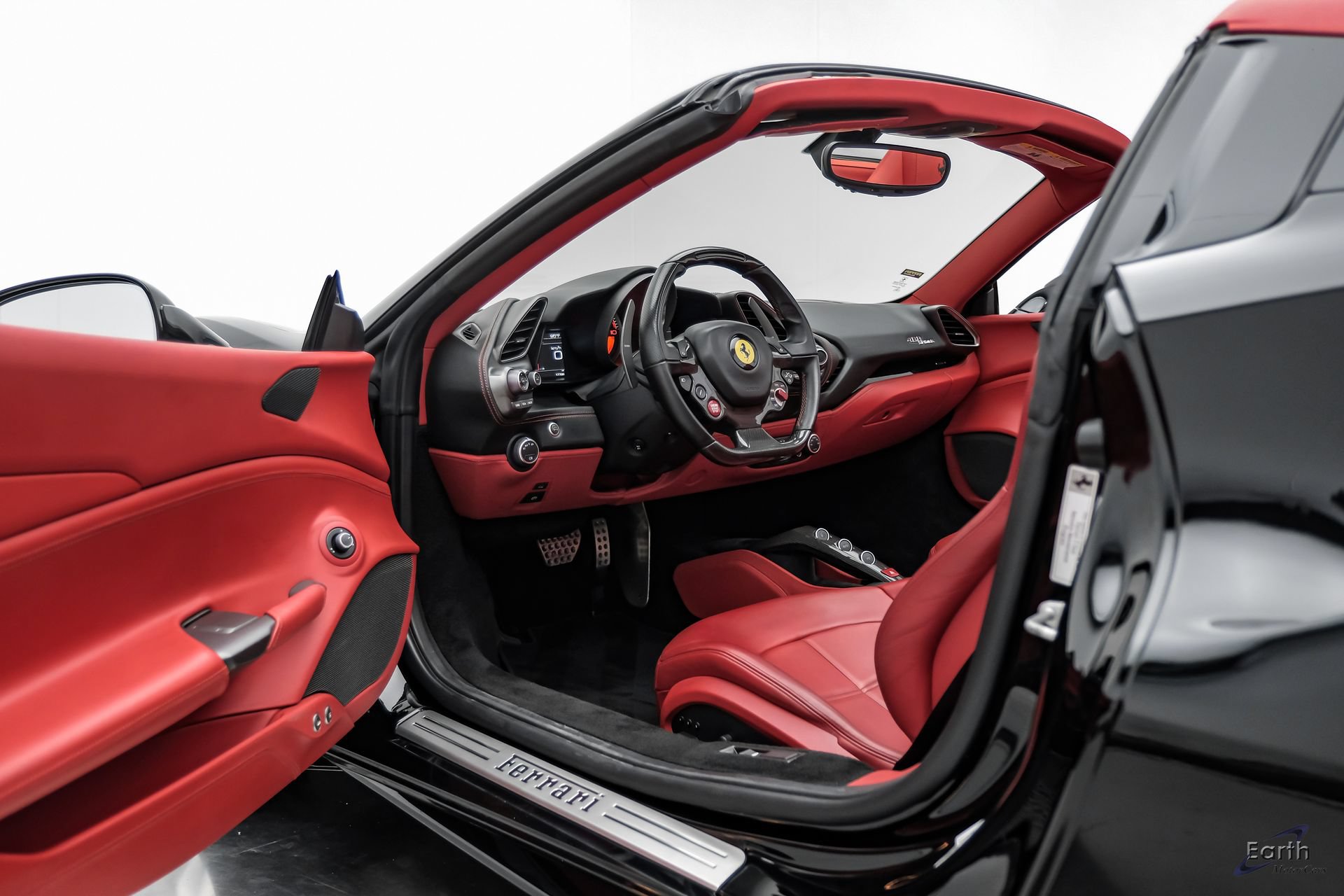 Used 2018 Ferrari 488 Spider RWD image 45