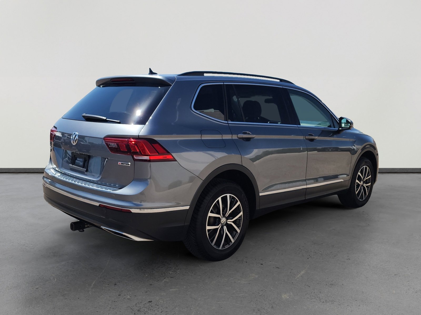 Used 2020 Volkswagen Tiguan S AWD/4WD image 5
