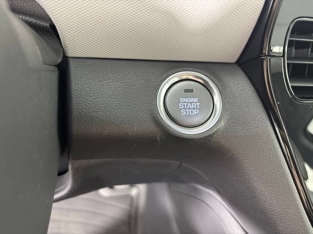 Used 2020 Hyundai Ioniq Limited FWD image 10