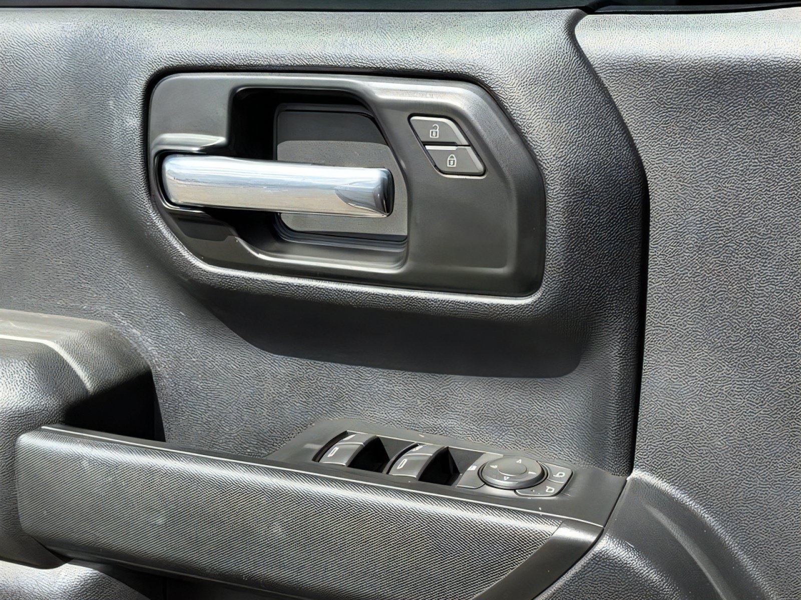 Used 2022 Chevrolet Silverado 1500 Custom RWD image 19