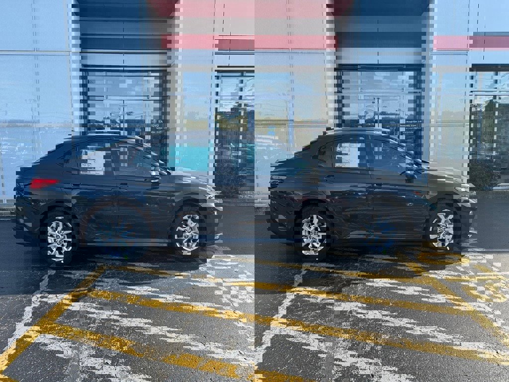 New 2026 Toyota Camry LE image 4