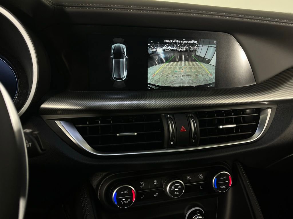 Used 2024 Alfa Romeo Stelvio Veloce image 18