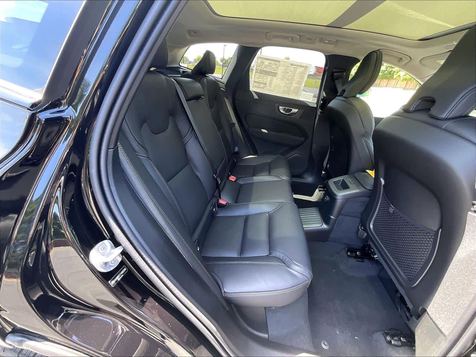 New 2026 Volvo XC60 T8 Ultra w/ Climate Package AWD/4WD image 26