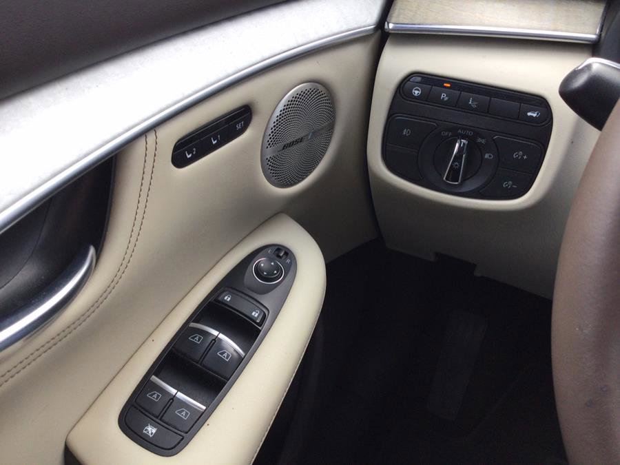 Used 2019 INFINITI QX50 Essential w/ Sensory Package image 17