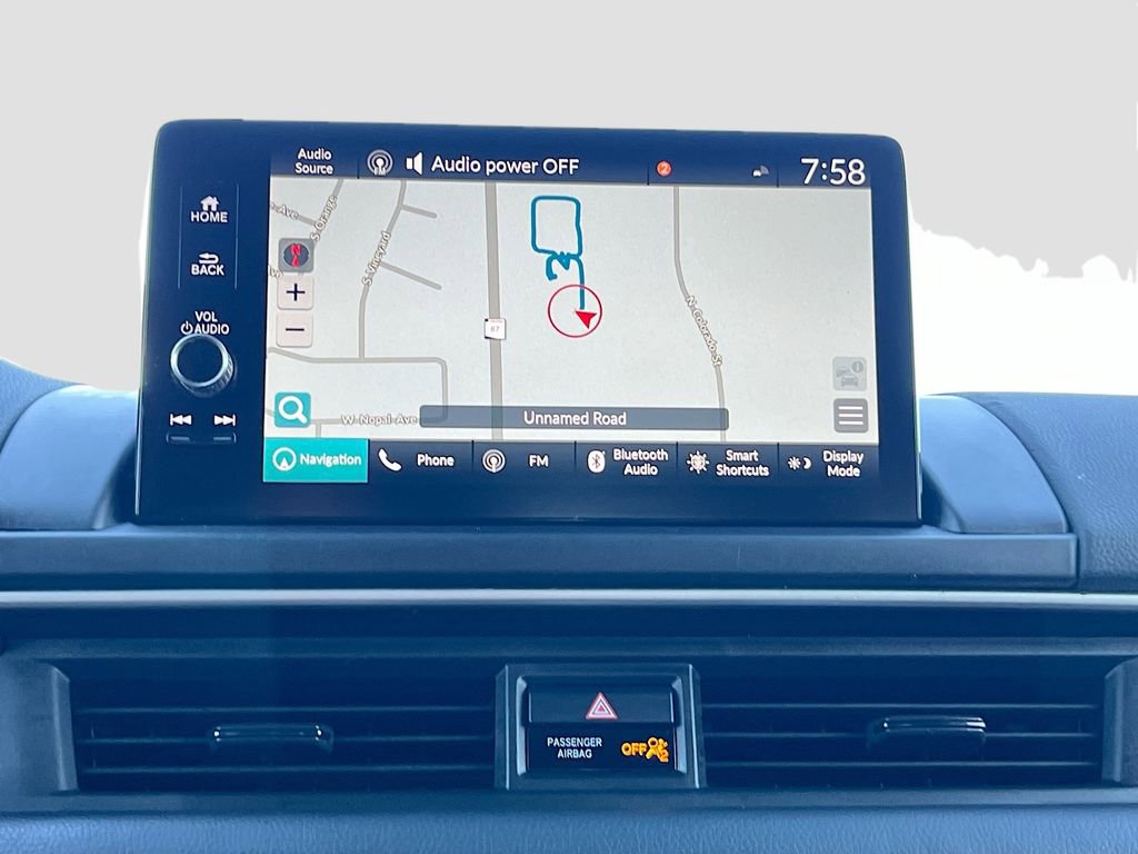 Used 2024 Honda Pilot Touring image 13