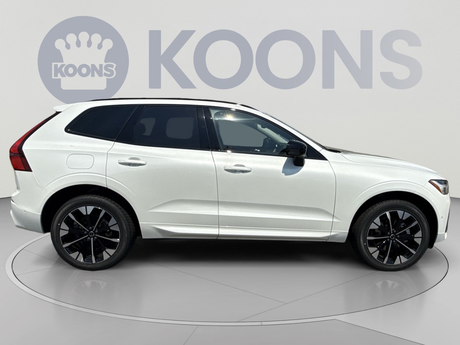 New 2026 Volvo XC60 B5 Plus w/ Protection Package Premier AWD/4WD image 8