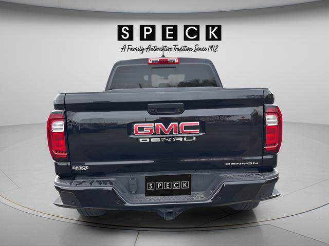 Used 2024 GMC Canyon Denali AWD/4WD image 7