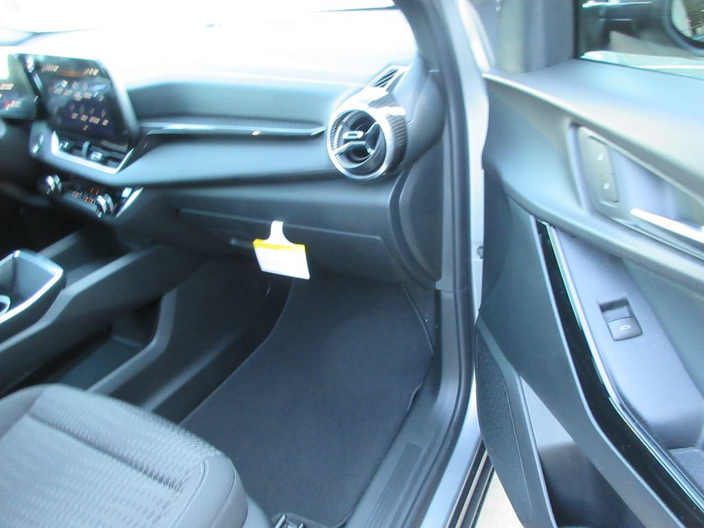 New 2026 Chevrolet Equinox LT w/ Safety and Technology Package AWD/4WD image 18