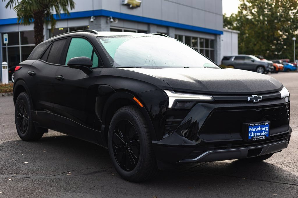 New 2025 Chevrolet Blazer EV LT w/ Midnight/Sport Edition FWD image 25