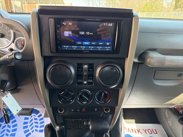 Used 2010 Jeep Wrangler Unlimited Rubicon w/ Trailer Tow Group AWD/4WD image 25