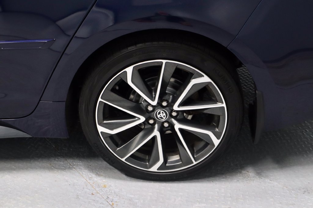 Used 2022 Toyota Corolla SE w/ SE Premium Package FWD image 15
