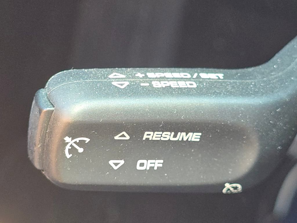 Used 2021 Porsche Macan AWD/4WD image 32