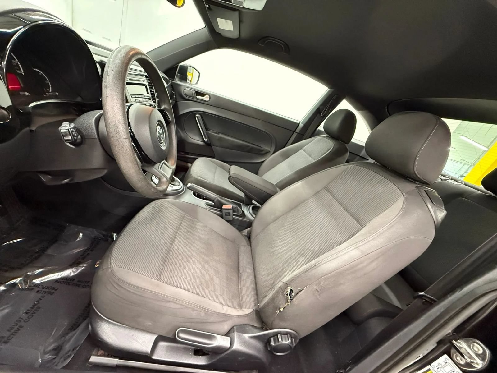 Used 2014 Volkswagen Beetle 1.8T FWD image 15
