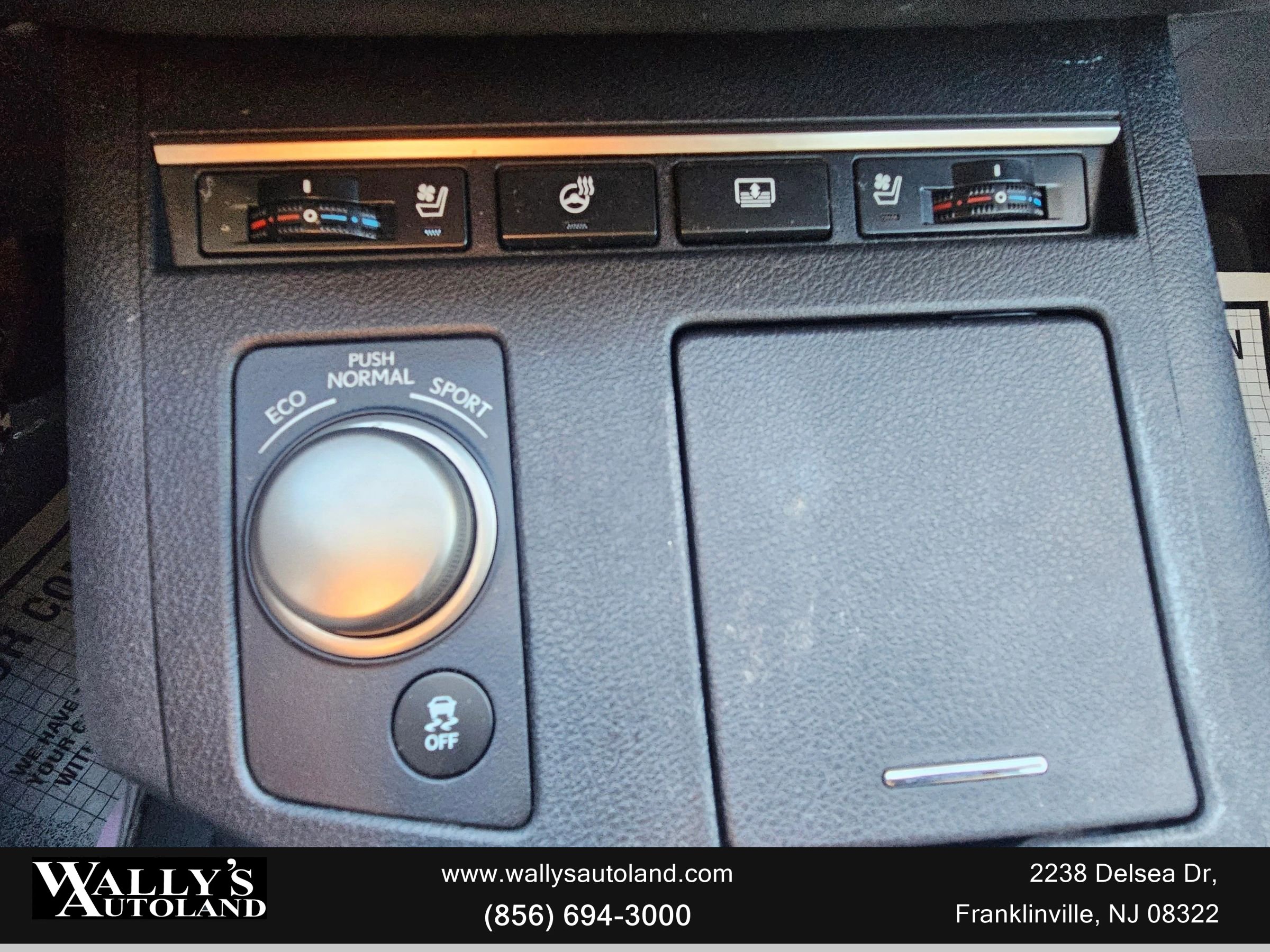 Used 2015 Lexus ES 350 w/ Luxury Package image 37