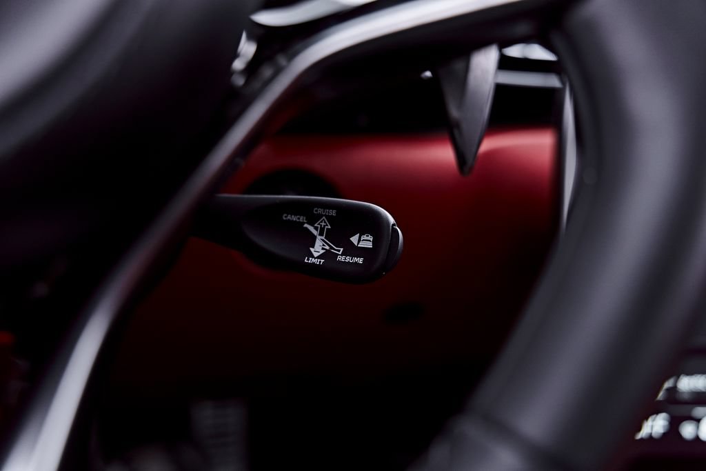 Used 2024 McLaren Artura RWD image 70