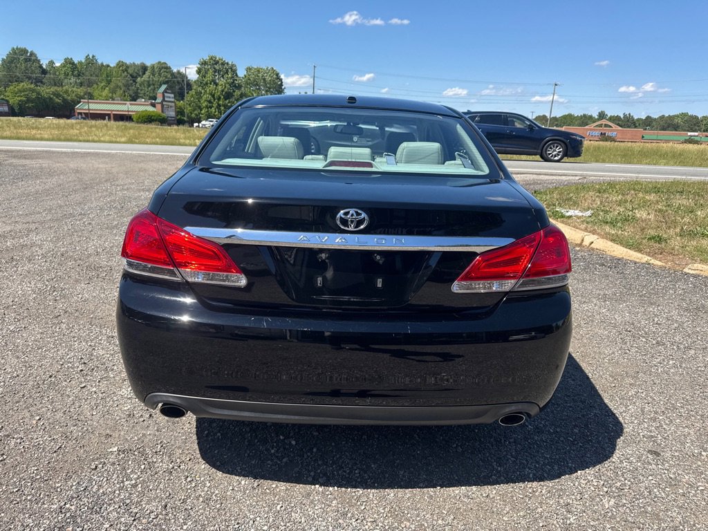 Used 2011 Toyota Avalon Limited FWD image 7