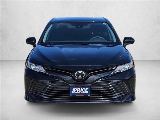 Used 2020 Toyota Camry LE FWD image 2