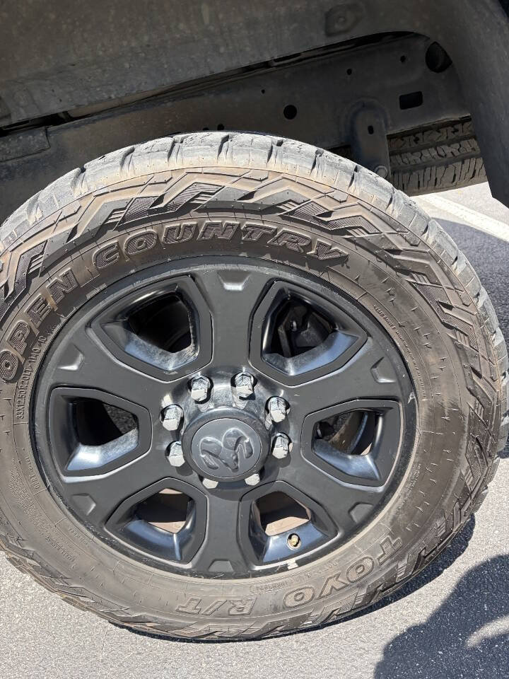 Used 2018 RAM 2500 Laramie w/ Sport Appearance Group AWD/4WD image 16