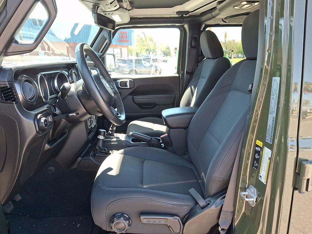 Used 2022 Jeep Wrangler Unlimited Sport AWD/4WD image 15