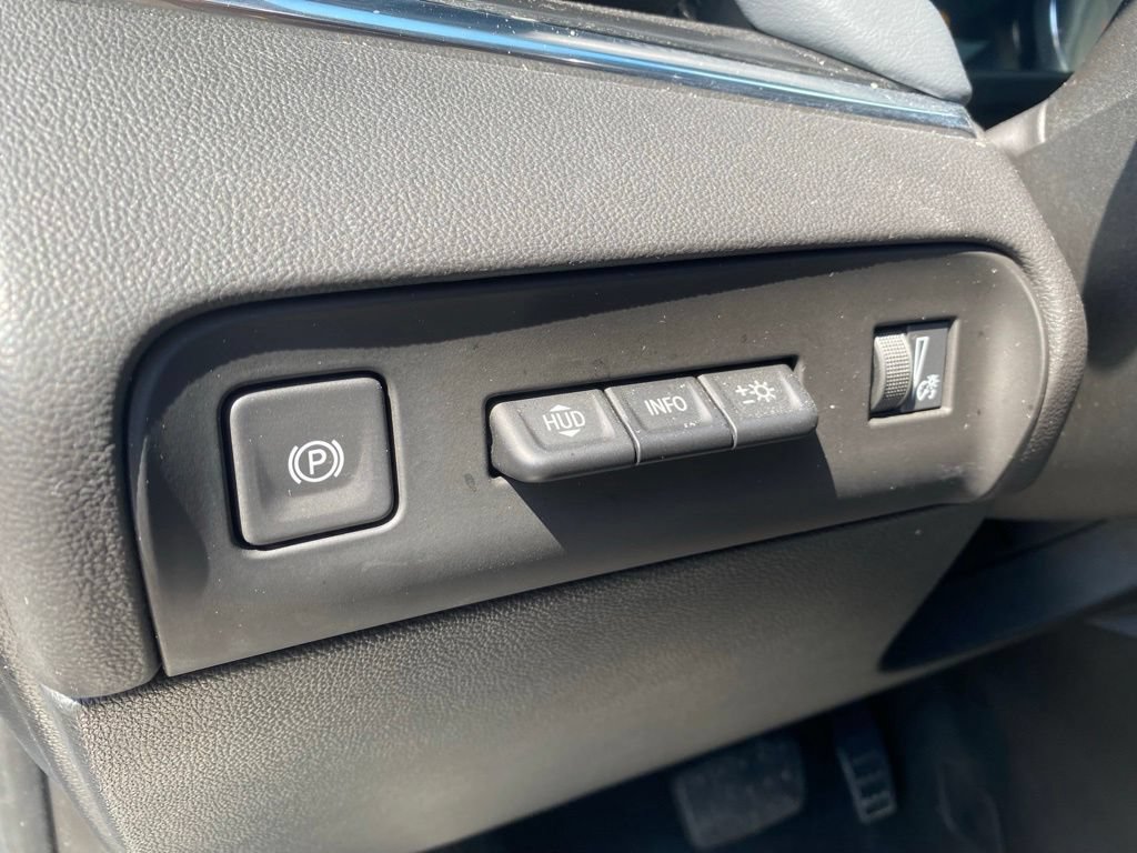 Used 2024 Buick Enclave Premium FWD image 18