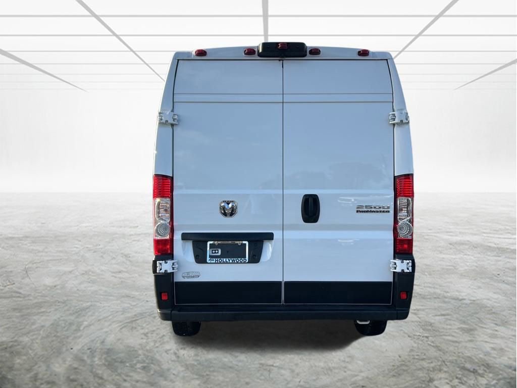 Used 2025 RAM ProMaster 2500 w/ Convenience Group image 5
