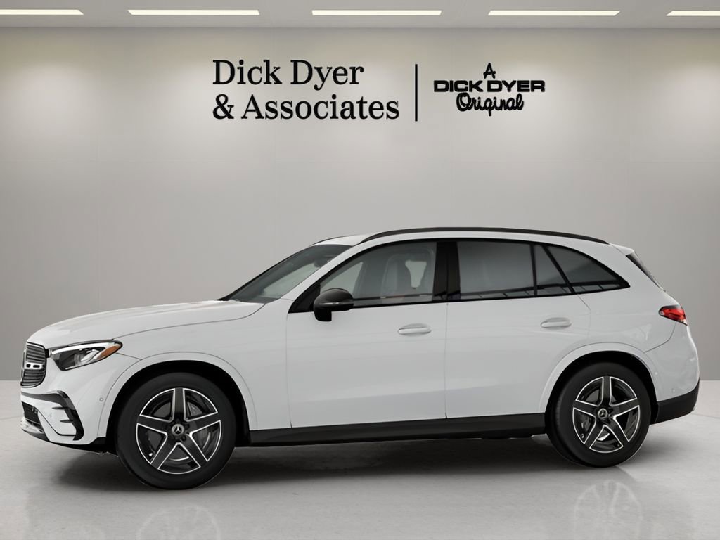 Used 2025 Mercedes-Benz GLC 300 image 23