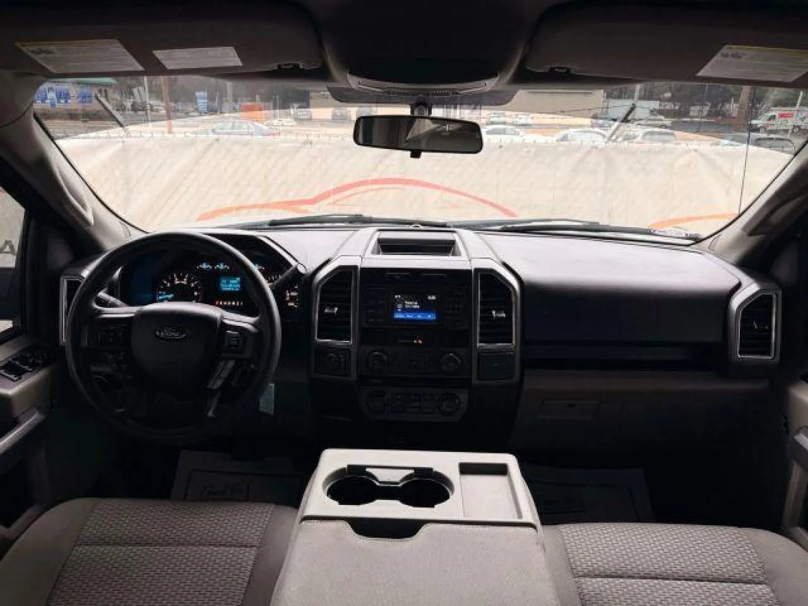 Used 2015 Ford F150 XLT image 24