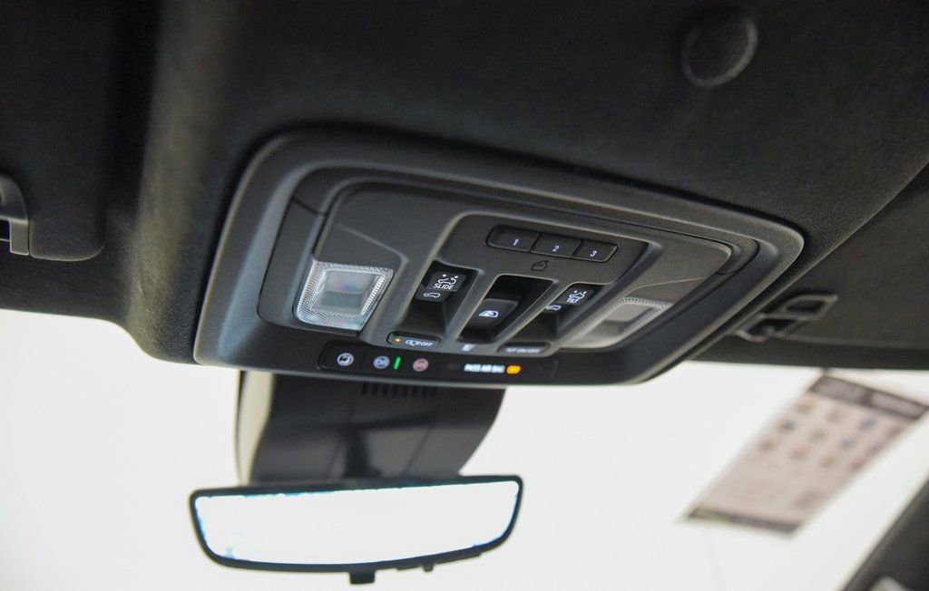 Used 2024 GMC Sierra 1500 Denali Ultimate image 33