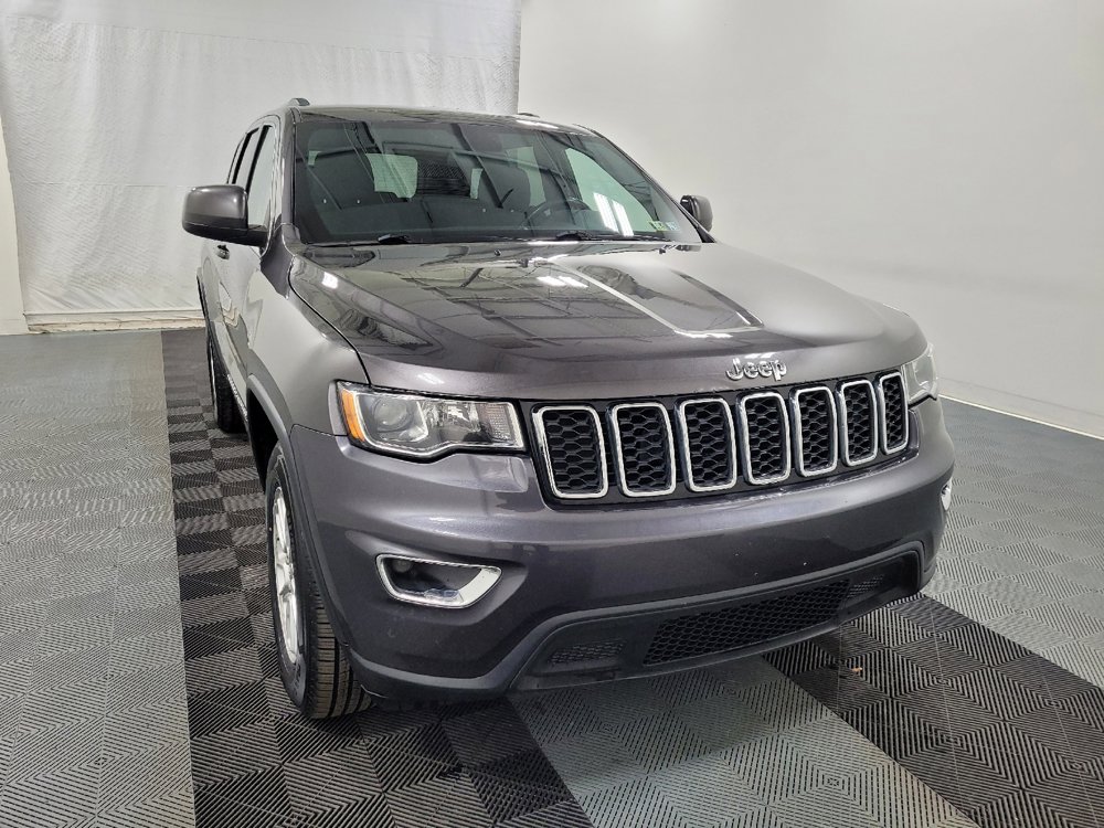 Used 2019 Jeep Grand Cherokee Laredo image 14