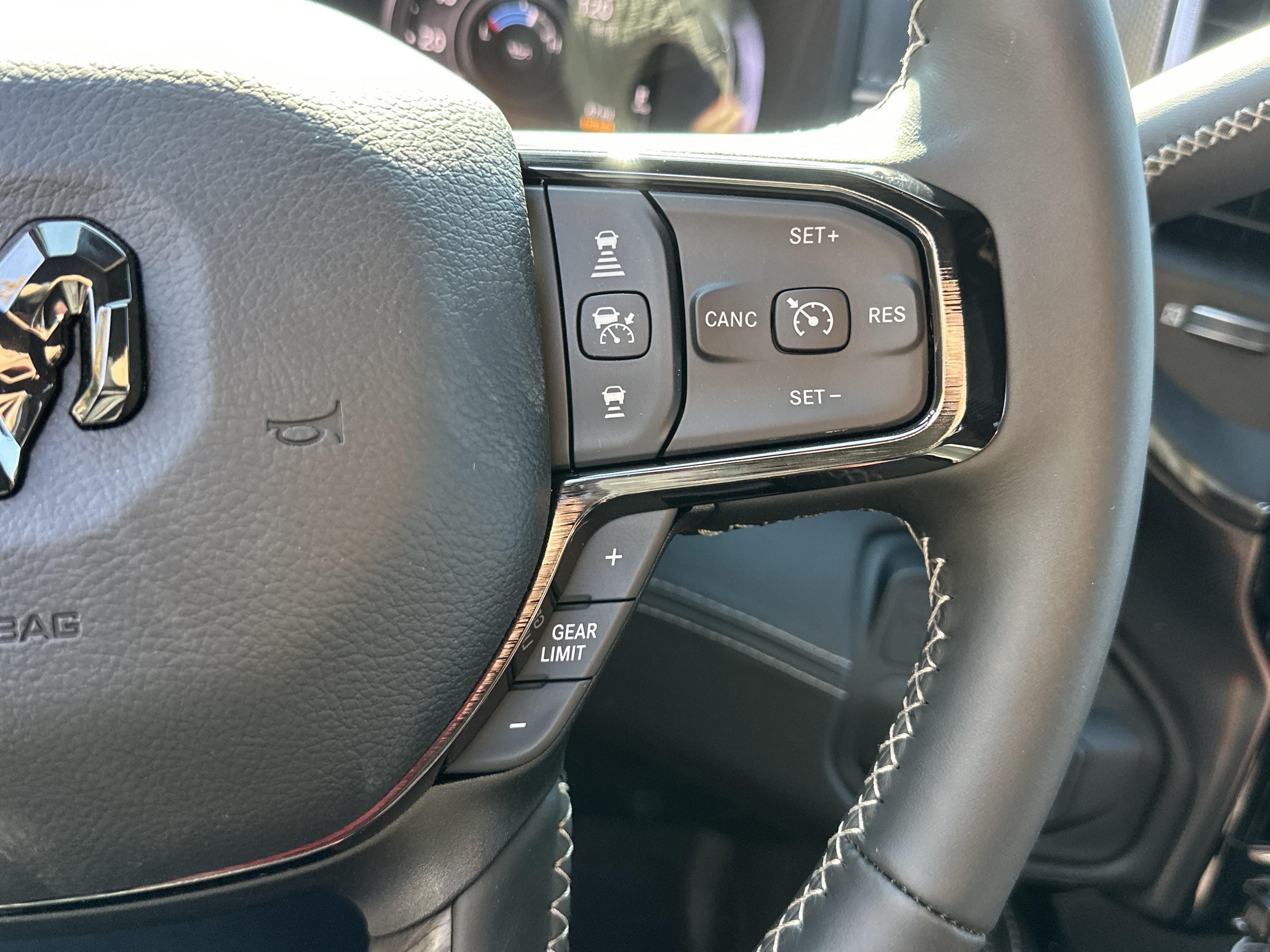 New 2027 RAM 3500 Limited AWD/4WD image 13