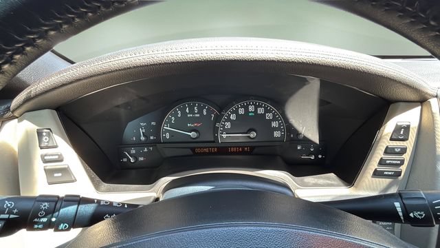 Used 2006 Cadillac XLR V RWD image 16