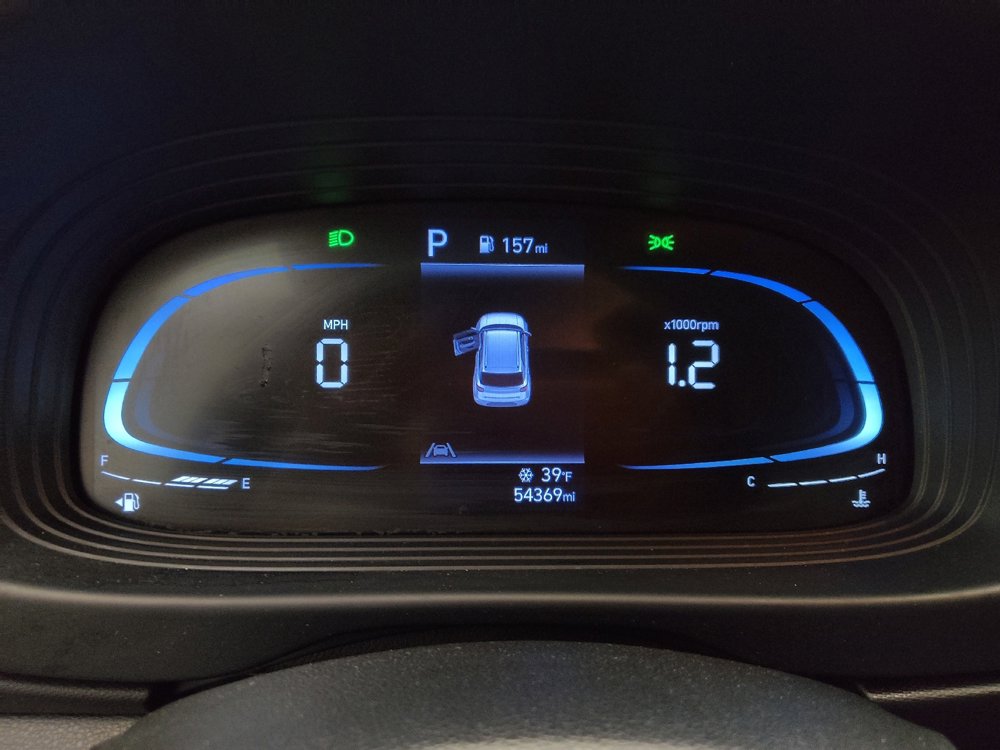 Used 2024 Hyundai Venue SE image 23