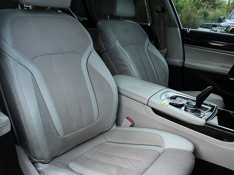 Used 2016 BMW 750i RWD image 20