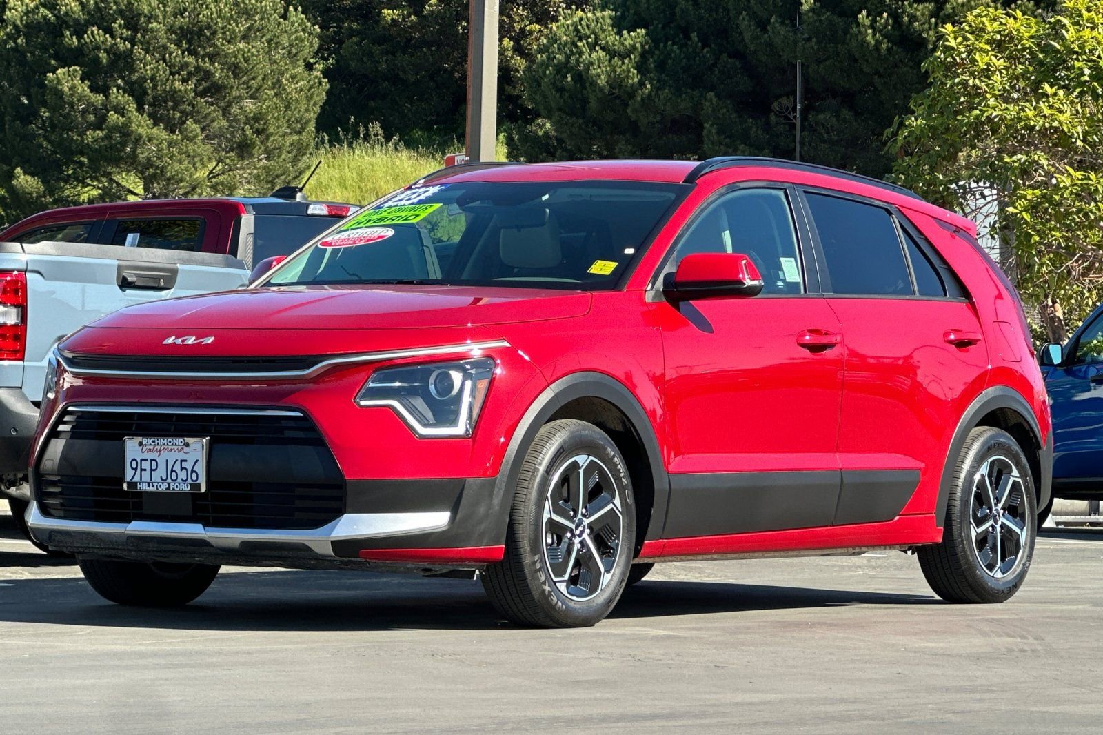 Used 2023 Kia Niro EX image 11