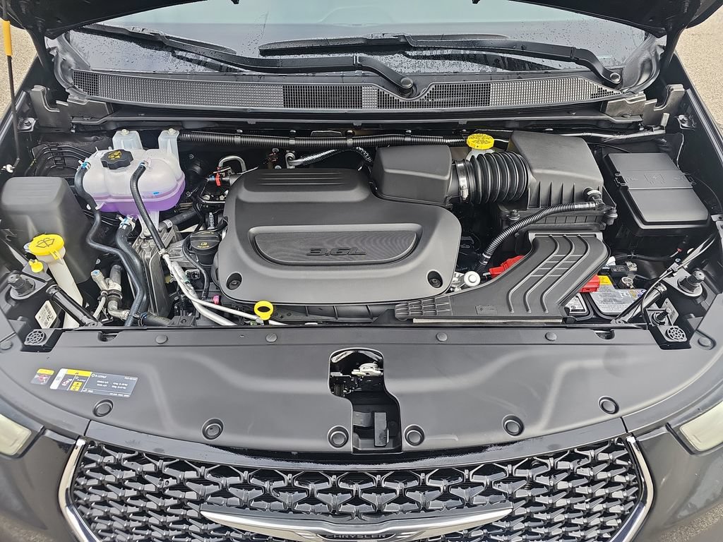 New 2026 Chrysler Pacifica Limited AWD/4WD image 26