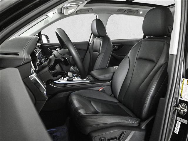 Used 2023 Audi Q7 Premium Plus w/ Premium Plus Package image 17
