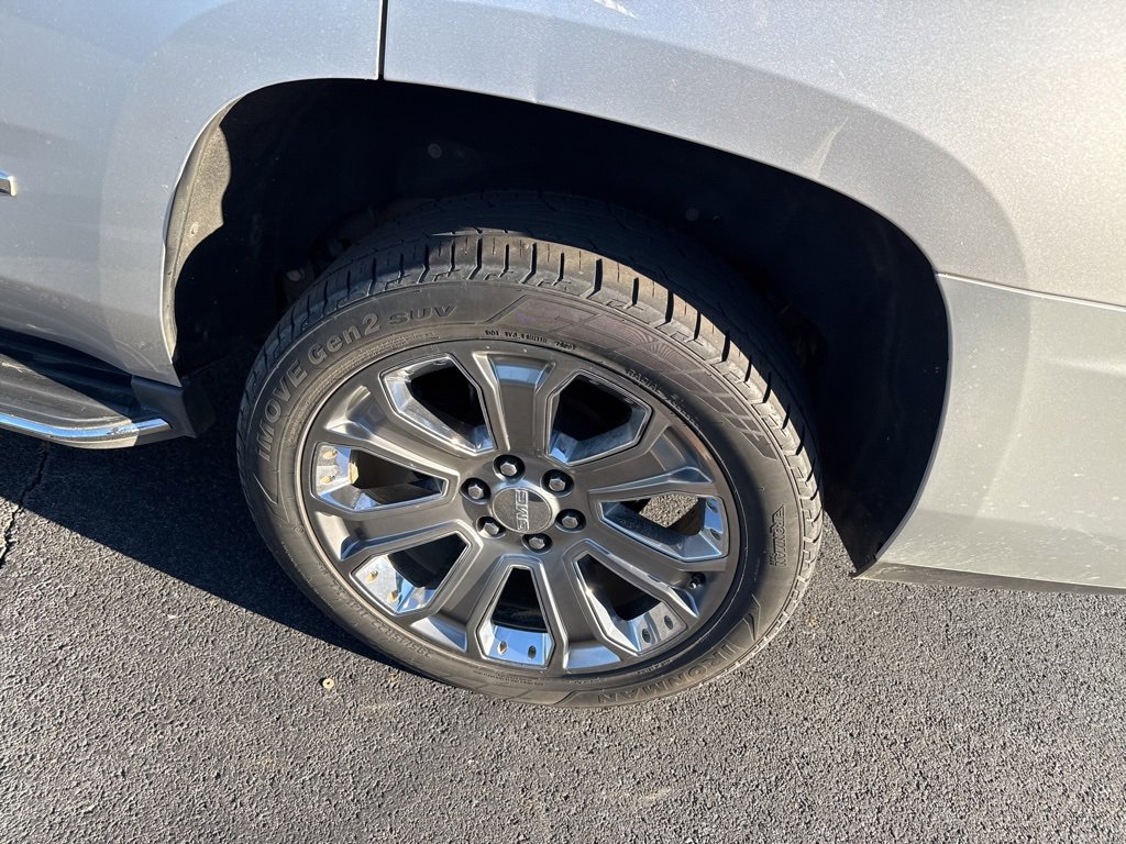 Used 2018 GMC Yukon Denali image 9