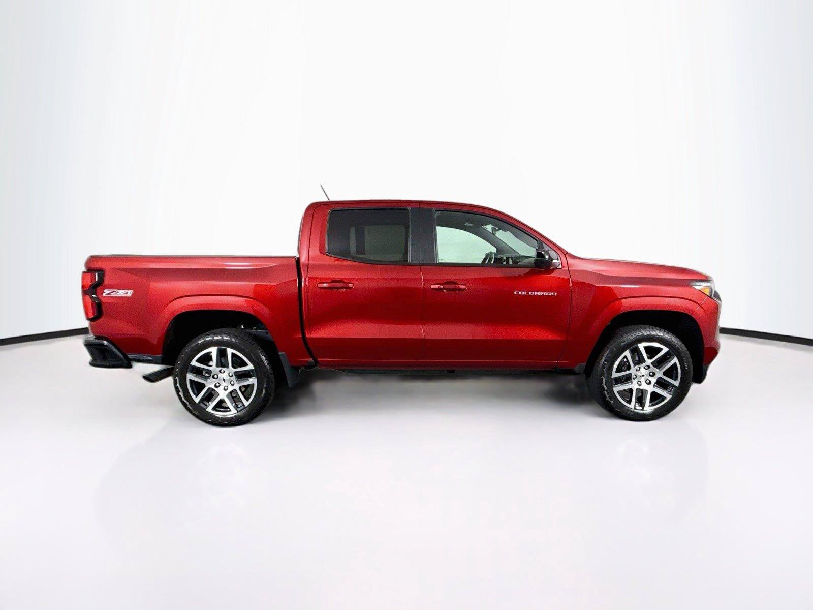 Used 2024 Chevrolet Colorado Z71 w/ Z71 Convenience Package 2 AWD/4WD image 11
